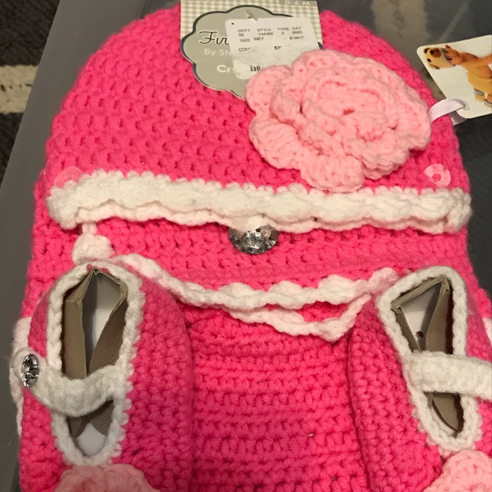 Cute diaper cover and bonnet and shoes